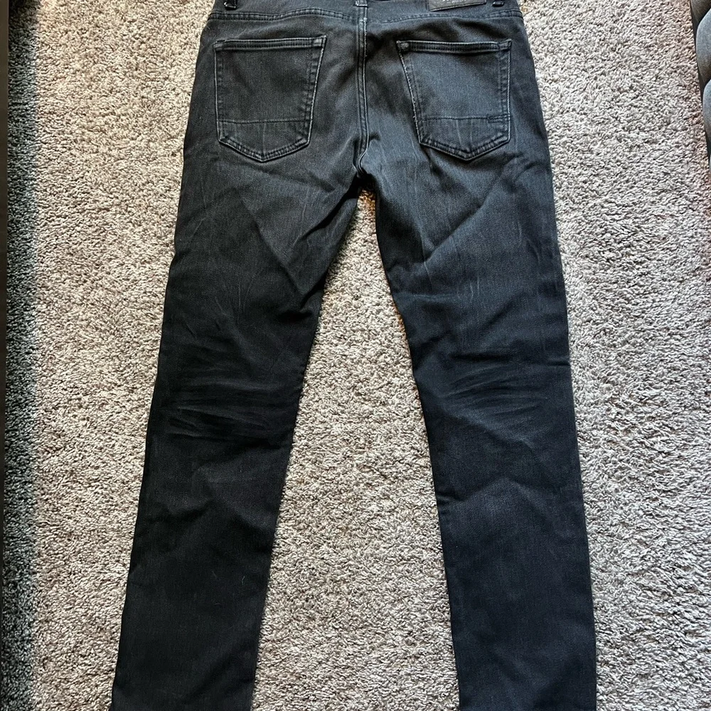 Aeropostale Men's Dark Charcoal Slim Jeans - Picture 5 of 6